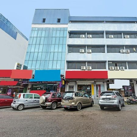 Oyo 90544 M&H Hotel Pengerang Exterior photo